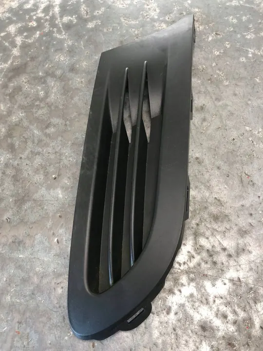 Griglia paraurti anteriore destra VW Golf Plus 5M0853666J image 2