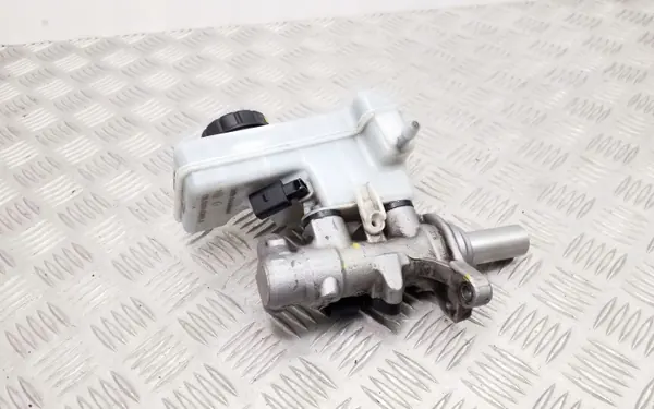 Skoda Octavia Mk3 Jarrunesteastia OEM 5Q1611301B image 3