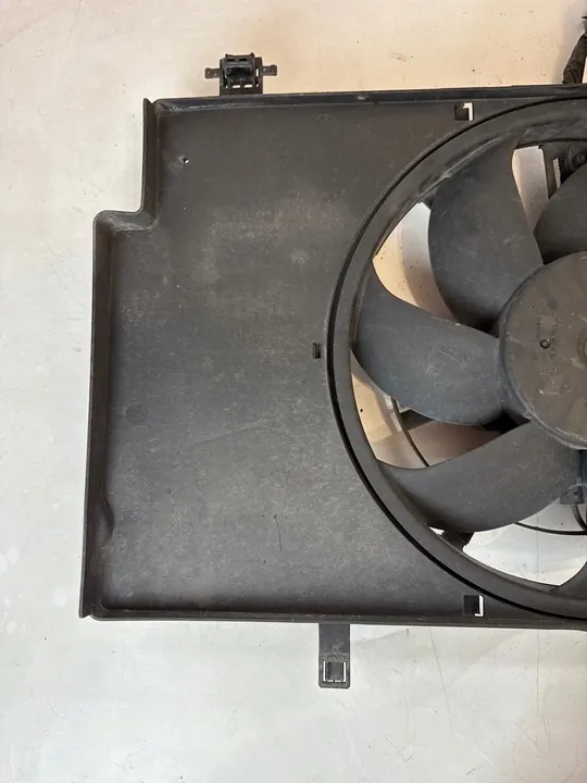 Tuulettimen kotelo Ford Fiesta MK7 B-Max 1.6 TDCi OEM image 7