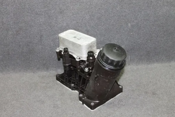 Oljefilterbas BMW F10 F01 E70 F15 F16 image 2