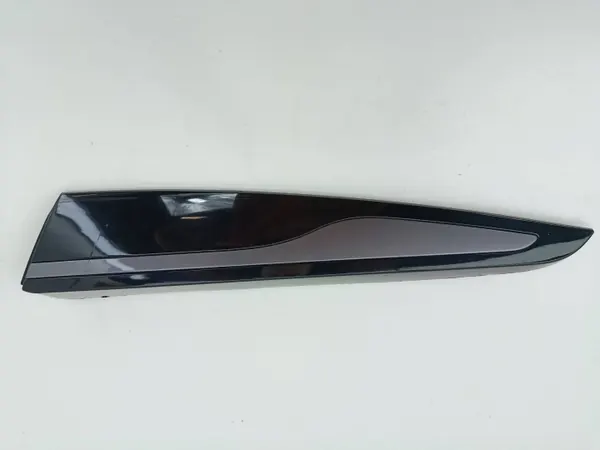 Renault Clio 4 Vasen Takaoven Lista OEM 828769642R image 2