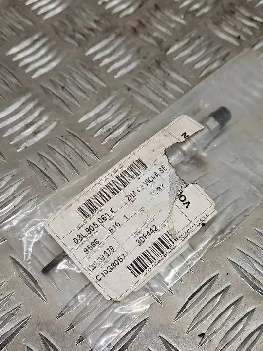 Audi OE Glühkerze OEM 03L905061K - Gebraucht image 3