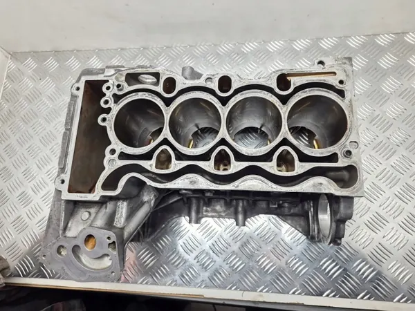 BMW N46B20BA Motorblock OEM 7521270 2.0L Gebraucht image 3