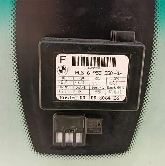BMW E90 etulasi OEM - Käytetty anturilla image 9