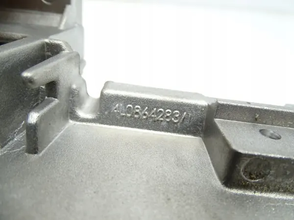 Base d'accoudoir Audi Q7 OEM 4L1864207 Cuir image 7