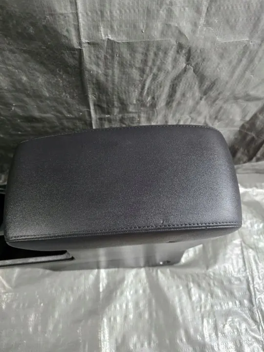 Tunnel de repose-bras OEM ROZPENDOWSKI pour Suzuki SX4 S-Cross image 5