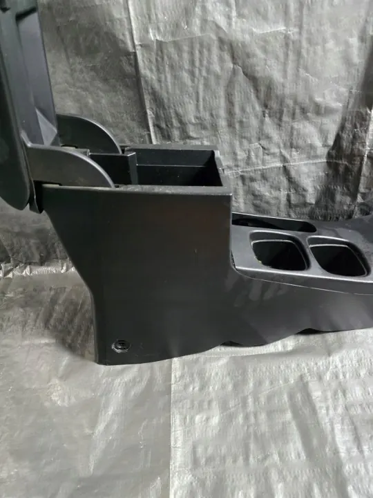 Tunnel de repose-bras OEM ROZPENDOWSKI pour Suzuki SX4 S-Cross image 9