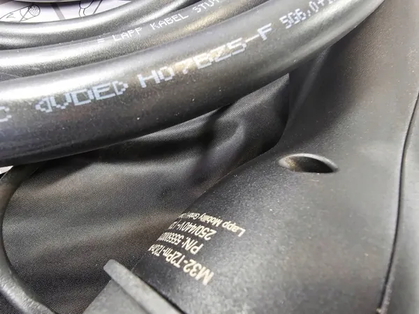 Kia EV6 Latauskaapeli OEM 555500029 - Käytetty image 5