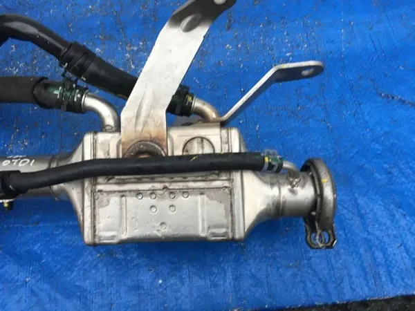 Refroidisseur EGR Audi Q7 4M OEM 06H121601P Occasion image 8