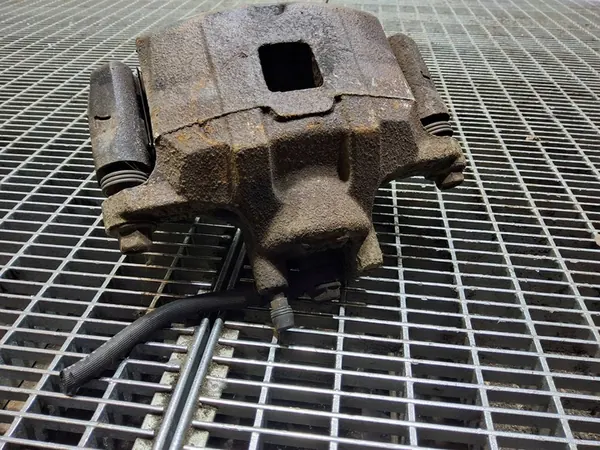 Vorderer linker Bremszylinder Mitsubishi ASX image 5