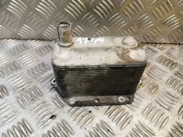 Arrefecedor de óleo motor BMW OEM MDY4045 - Usado image 2