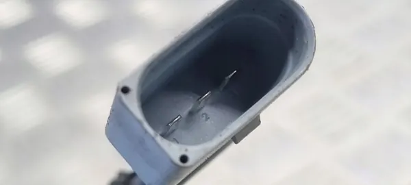 Sensor de posição do comando Audi A3 S3 8P 2005 OEM image 2