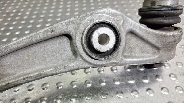 Braccio di controllo anteriore sinistro Audi A4 A5 A6 A7 Q5 OE image 6