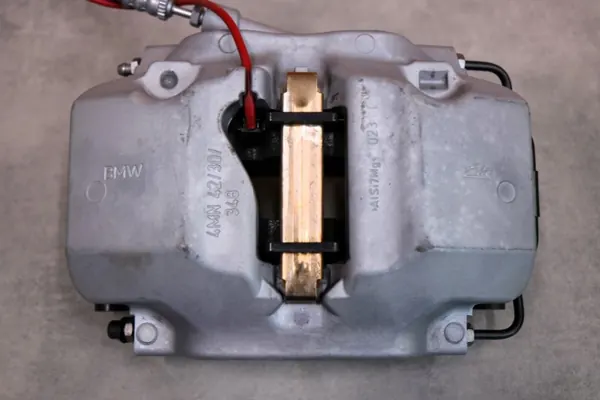 BMW i4 G26 Bremsensatz vorne OEM 7915313 image 6