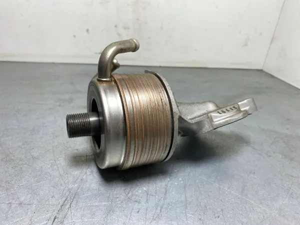 Base do Filtro de Óleo Mitsubishi OEM FBZ16480 - Usado image 2