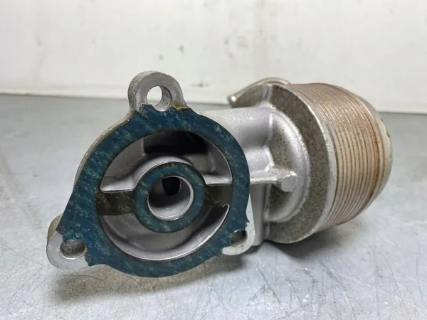 Base do Filtro de Óleo Mitsubishi OEM FBZ16480 - Usado image 3