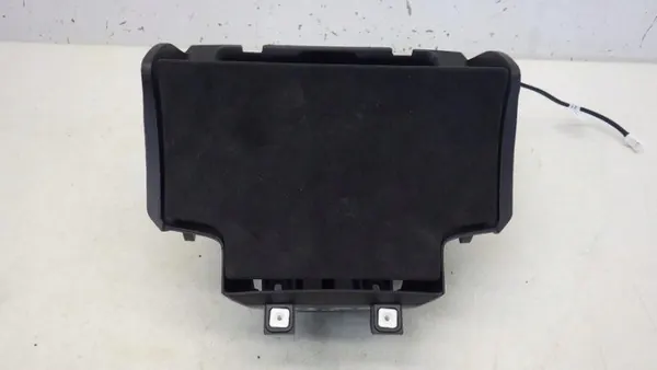 Bac de chargeur induction Citroen DS7 OEM 9813403280 image 2