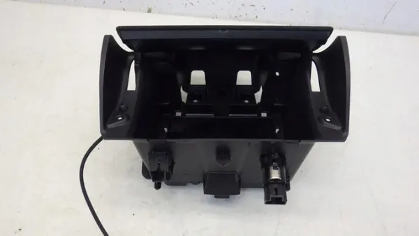 Bac de chargeur induction Citroen DS7 OEM 9813403280 image 4