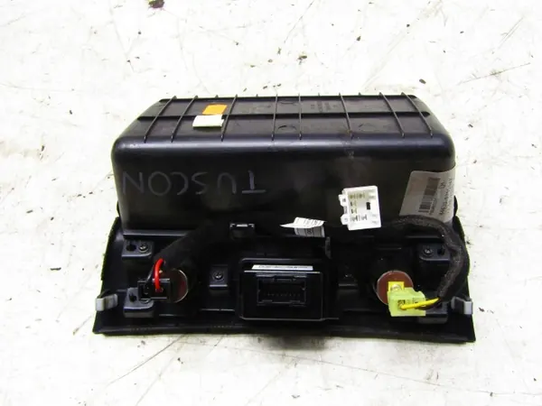Painel AUX/USB Hyundai Tucson III OEM 84630-D79104X image 3