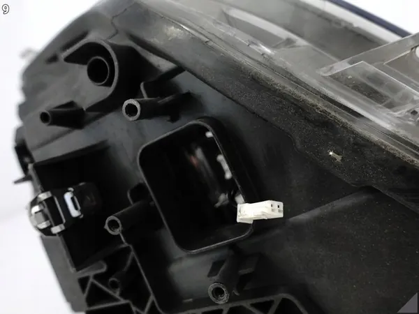 BMW 1 F20 F21 11-14 Farol Direito Xenon + LED image 10