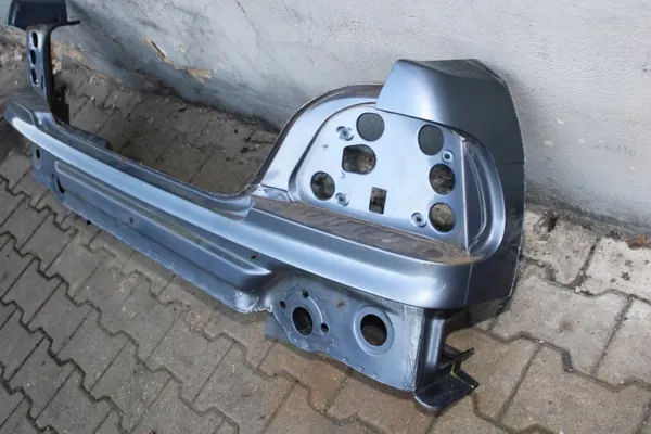 BMW e38 takapenkin peite OEM alkuperäinen käytetty image 3
