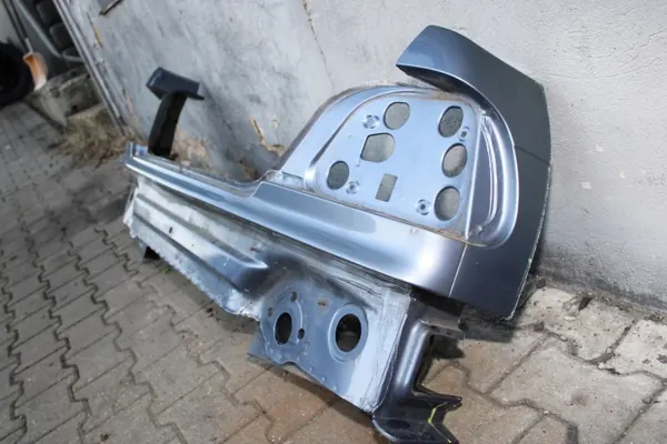BMW e38 takapenkin peite OEM alkuperäinen käytetty image 4