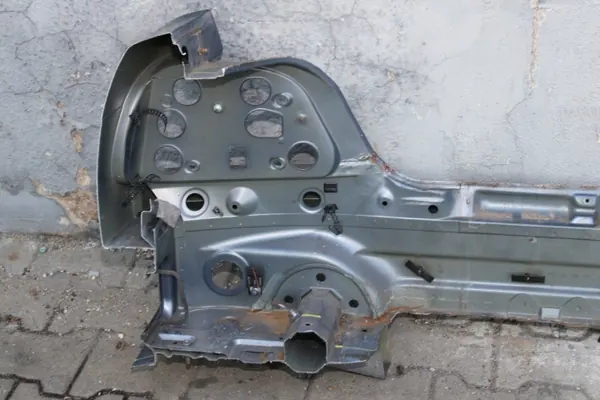 BMW e38 takapenkin peite OEM alkuperäinen käytetty image 7