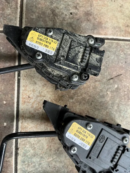 Pédale accélérateur OEM 8200289176 pour Traffic/Vivaro image 3