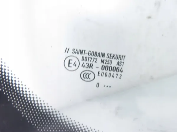Pare-brise avant d'occasion OEM 4E0955559A Saint-Gobain image 3