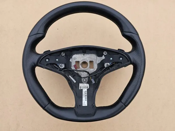OEM 2074601203 Nahkaohjauspyörä musta Mercedes image 2