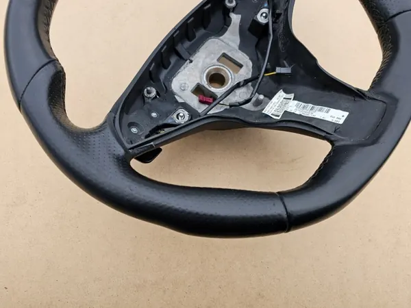 OEM 2074601203 Nahkaohjauspyörä musta Mercedes image 9