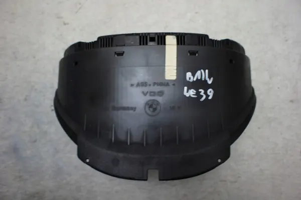 BMW E39 Nopeusmittari 2.2 Bensiini 62116907015 image 2