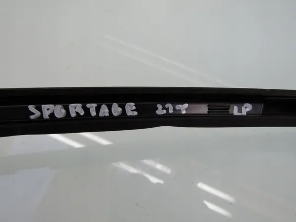 Kia Sportage V 24R Fram Vänster Vindrutelist OEM image 8
