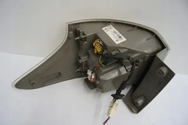 Lámpara trasera izquierda Outlander III image 5