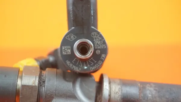 Injecteur Renault OE M9R786 pour Trafic 2.0 DCI image 3