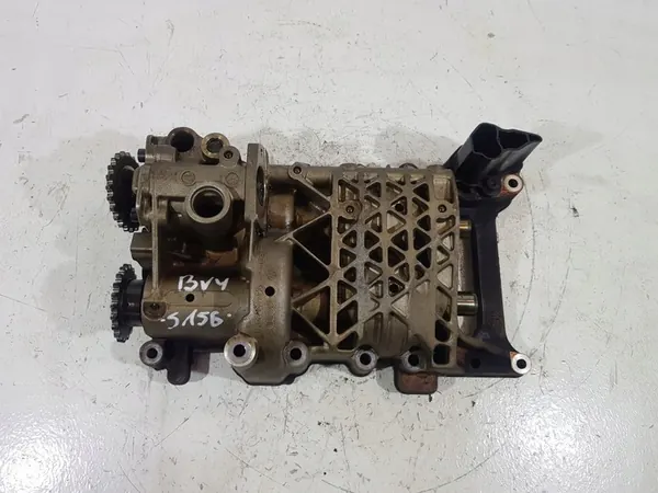 Bomba de aceite Audi 2.0 FSI 06B103535B image 1