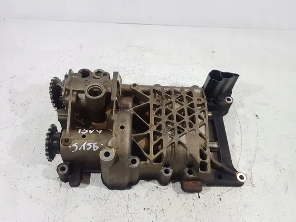 Bomba de aceite Audi 2.0 FSI 06B103535B image 2