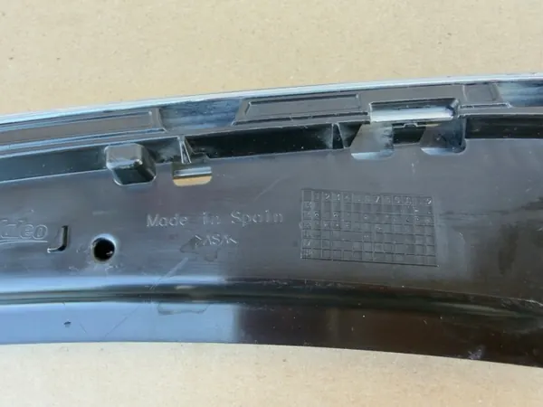 VW Passat B8 Moldura Cromo OEM 3G0941120/1119 image 9