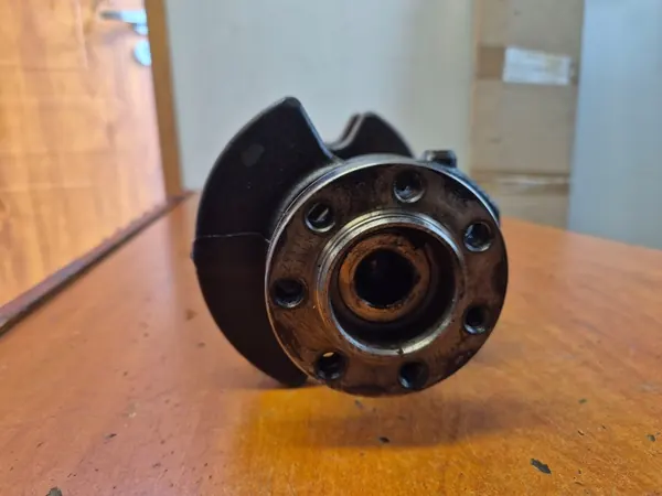 Begagnad vevaxel OEM 122011649R för Renault 1.5 DCI image 5