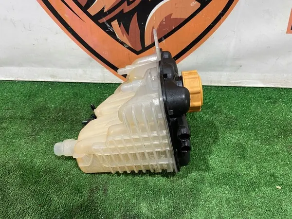 Depósito de expansión Jaguar X761 HX73-8A080-AA image 8