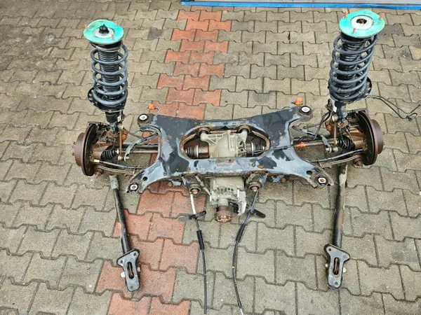 Land Rover P30713180 bakaxel - Begagnad del image 2
