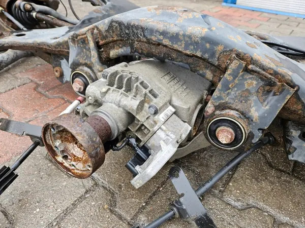 Land Rover P30713180 bakaxel - Begagnad del image 9