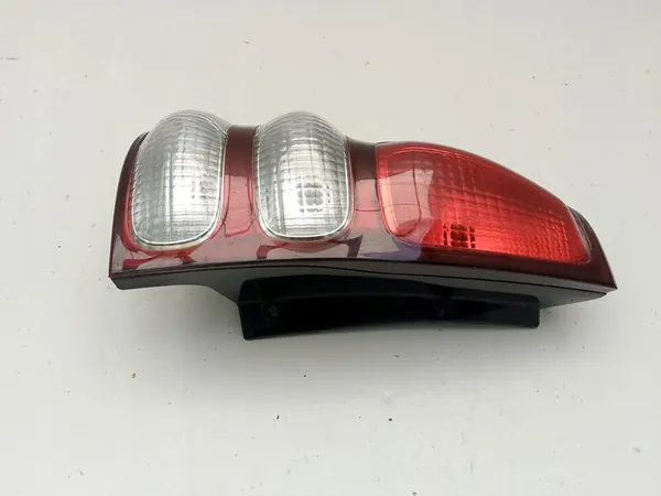 VÄNSTER BAKLYKT TOYOTA LAND CRUISER FJ120 2003- image 5