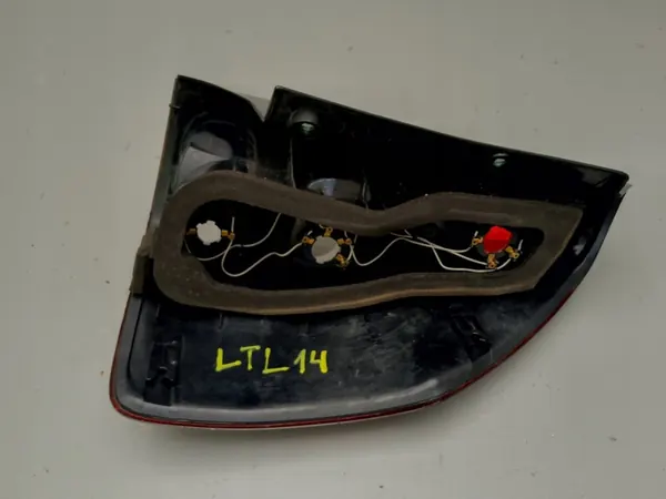 VÄNSTER BAKLYKT TOYOTA LAND CRUISER FJ120 2003- image 6