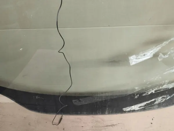Honda Civic 2007 Framruta OEM AMD136599 image 4