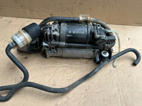Mercedes E W212 Federungskompressor OEM A2123200404 image 2