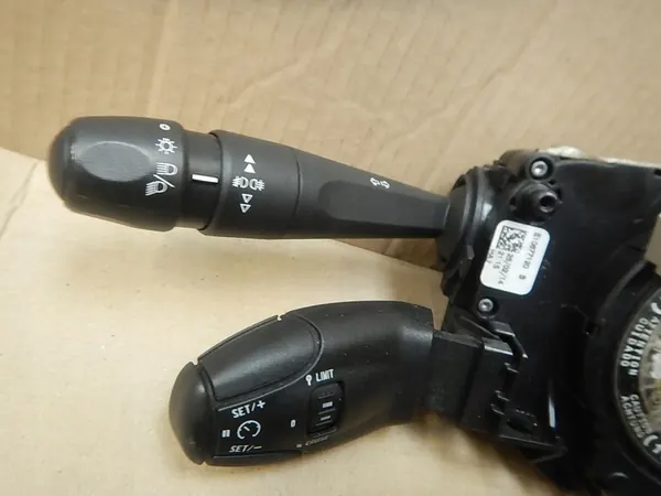 Airbag Schakelaar Peugeot 208 2008 98081767ZD image 5