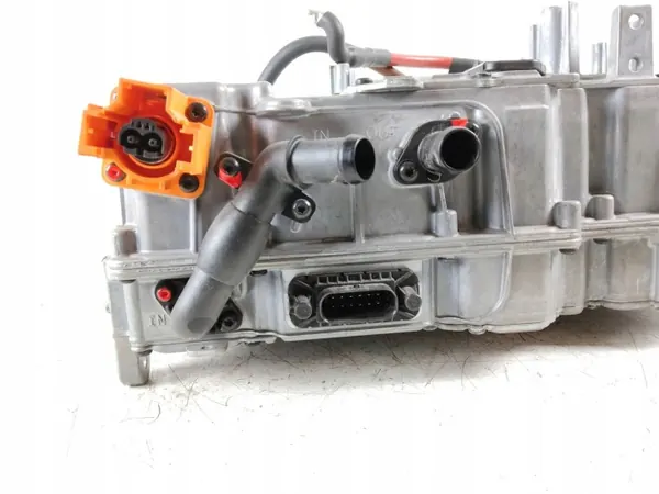 Porsche Taycan Wechselrichter OEM 9J1959663BG Gebraucht image 3