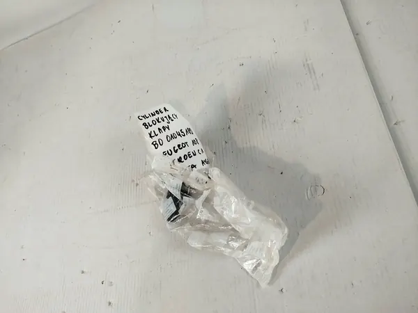 Lock Cylinder for Peugeot 108, Citroen C1, Toyota Aygo B001045180 image 2