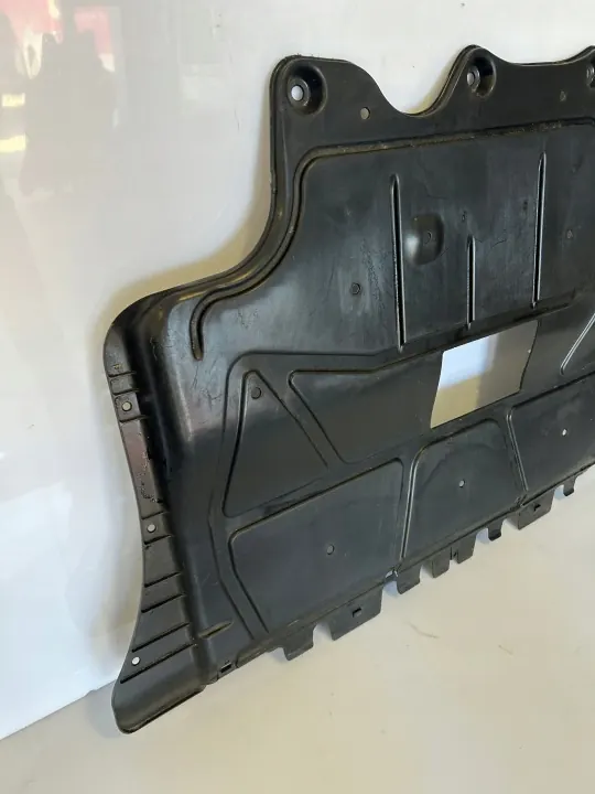 Cubierta Motor Audi RSQ3 OEM 83A825236 Usado image 3